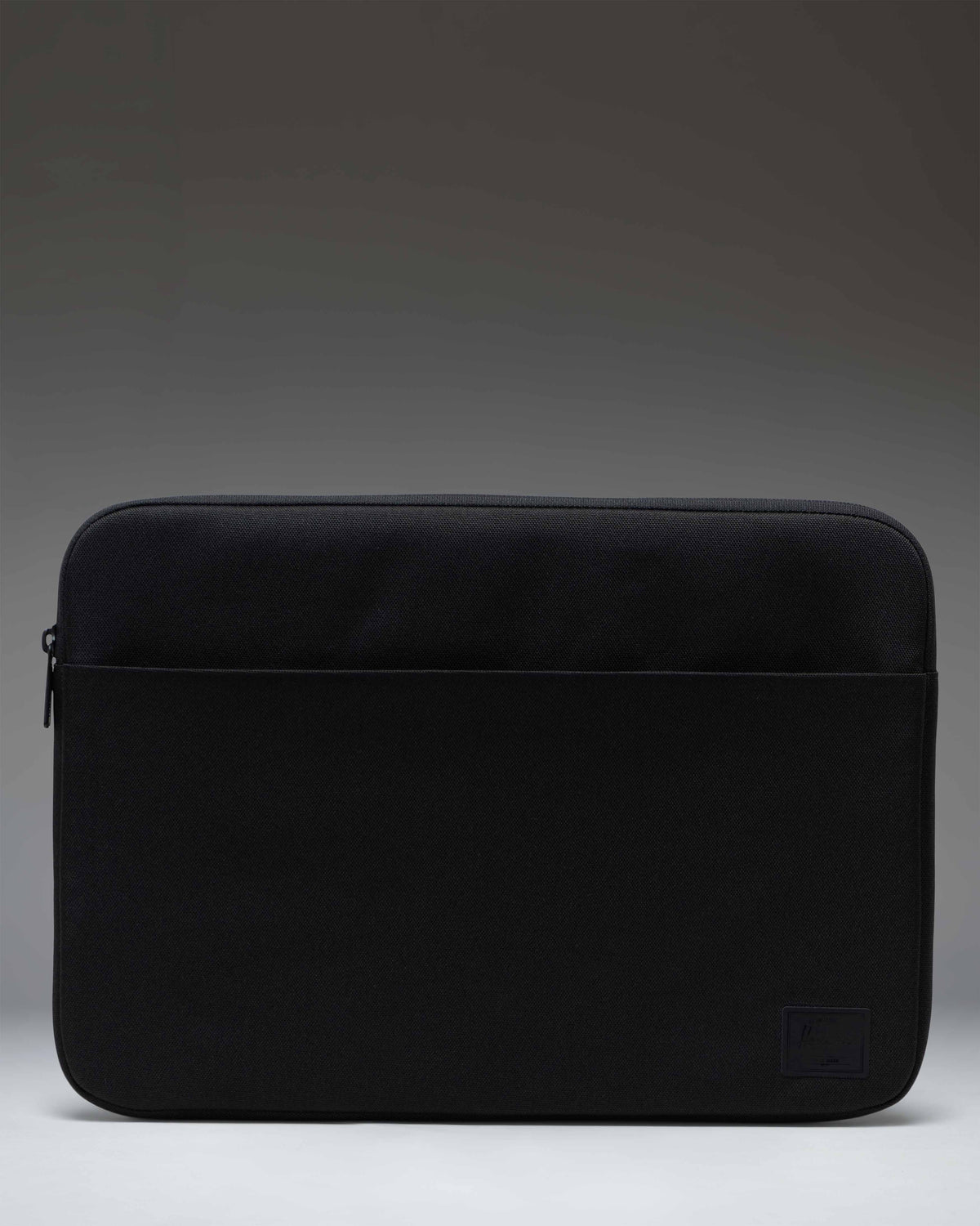 Denman Sleeve 15-16 Inch Tech Z8