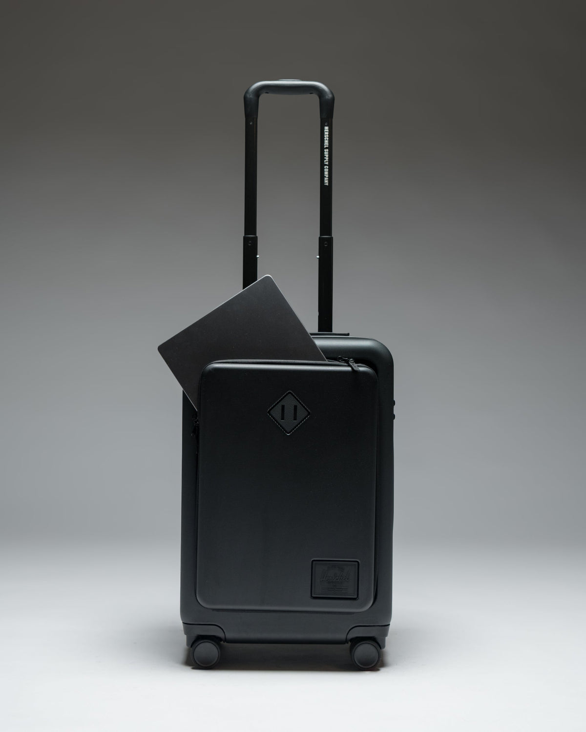 Heritage Hardshell Pro Large Carry On J4